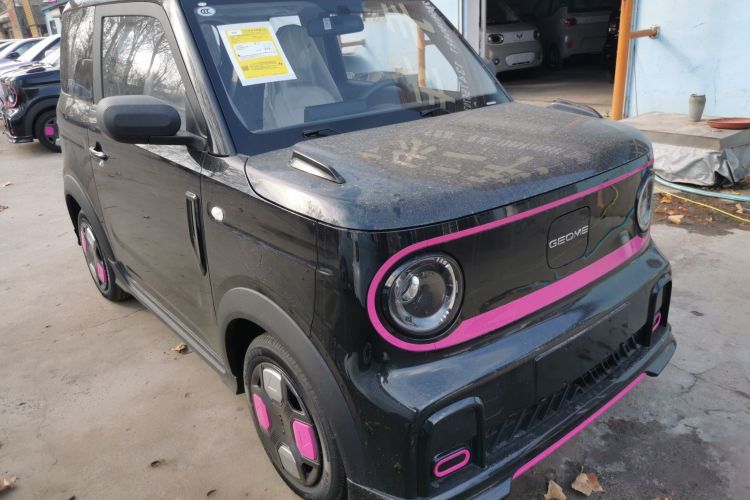 吉利银河 2025款 210km 熊猫卡丁车身外观3