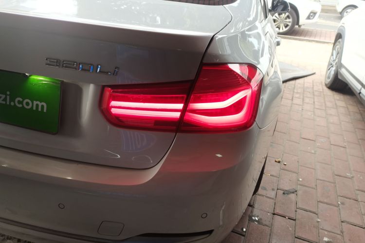 宝马3系 2018款 320Li 时尚型车身外观9