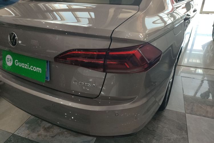 大众 宝来 2021款 1.5L 手动时尚智联版车身外观9