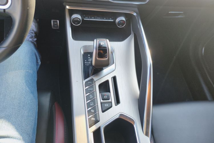 吉利汽车 缤越 2019款 运动款 260T DCT Battle 48V轻混版 国VI局部细节18