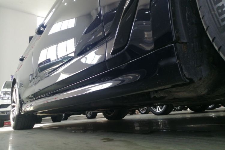 宝马5系(进口) 2022款 改款 525i M运动套装局部细节9001