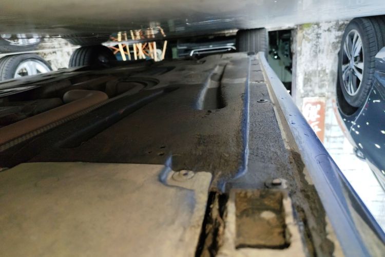 宝马3系 2020款 325Li M运动曜夜套装局部细节9001