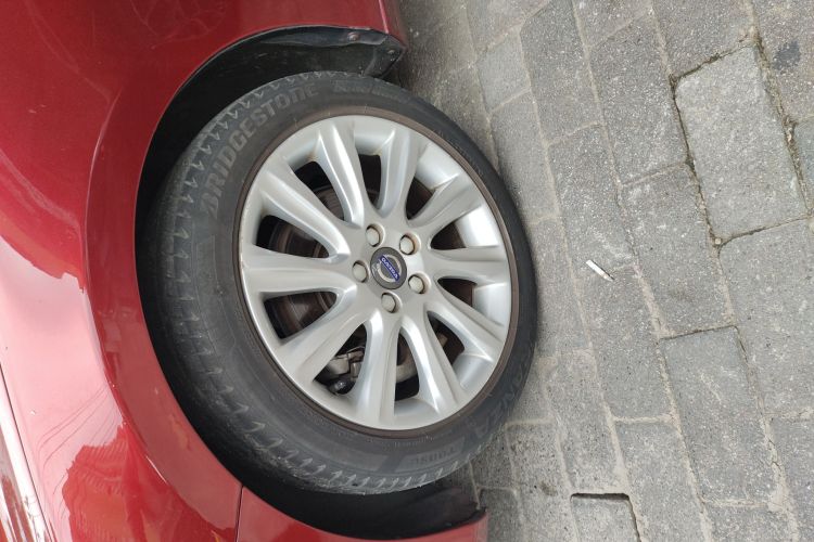 沃尔沃V40 2015款 1.6T 智雅版车身外观6002