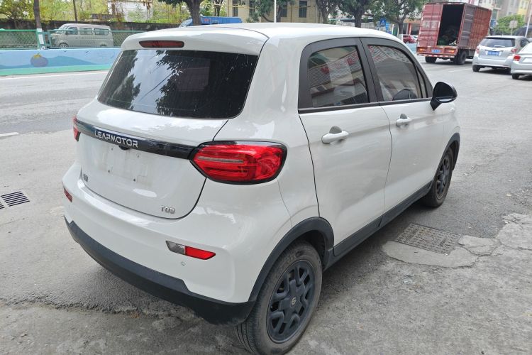 零跑汽车 零跑T03 2023款 310轻享版车身外观7