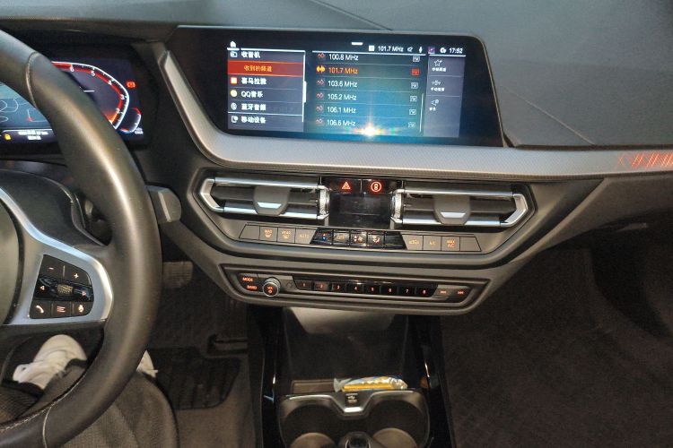 宝马2系(进口) 2023款 225i 四门轿跑车 M运动套装中控内饰16