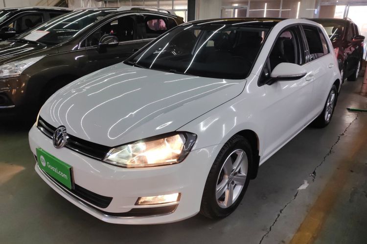 大众 高尔夫 2016款 230TSI 自动舒适型车身外观1