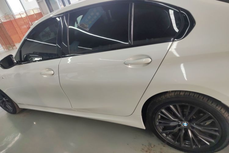 宝马3系 2022款 325Li M运动曜夜套装车身外观4