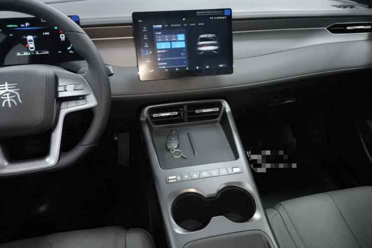 比亚迪 秦PLUS 2025款 DM-i 智驾版 128KM进取型中控内饰16