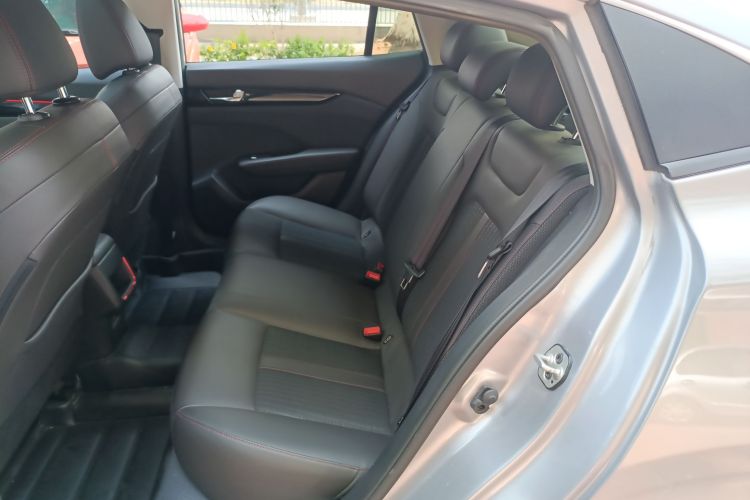 东风风神 奕炫 2021款 230T 自动荣耀版中控内饰21