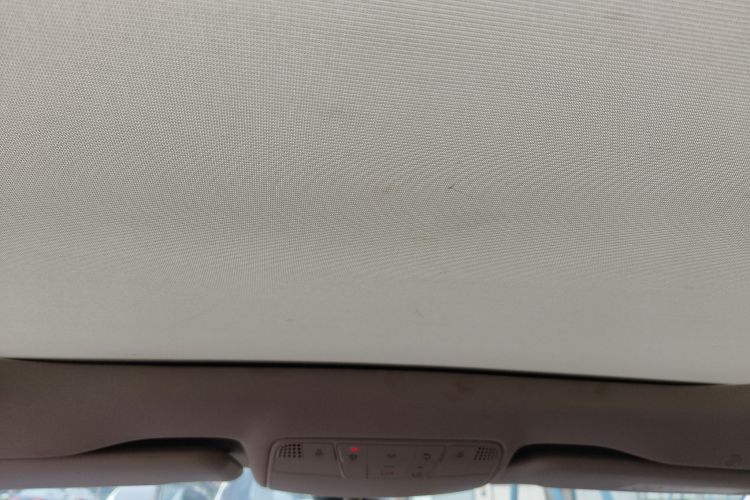 奔驰E级 2019款 E 260 L中控内饰22