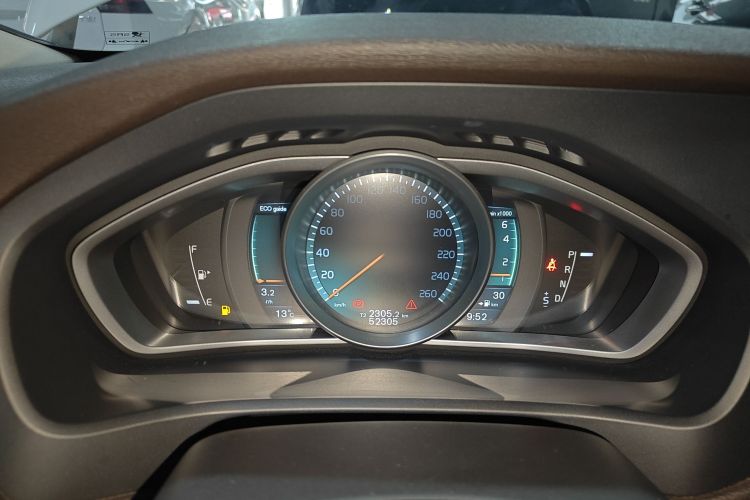 沃尔沃V40 2015款 1.6T 智逸版局部细节14