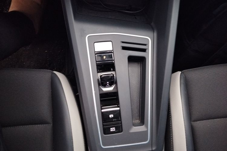 大众 高尔夫 2023款 改款 280TSI DSG Pro中控内饰18