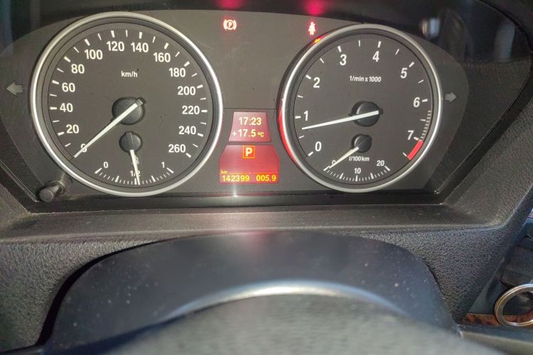 宝马X5(进口) 2011款 xDrive50i 领先型中控内饰15