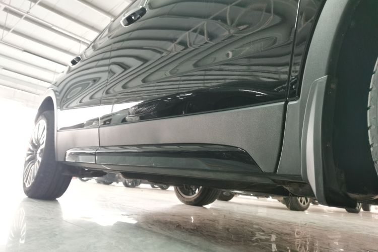 凯迪拉克XT4 2024款 28T 两驱尊贵型局部细节9001