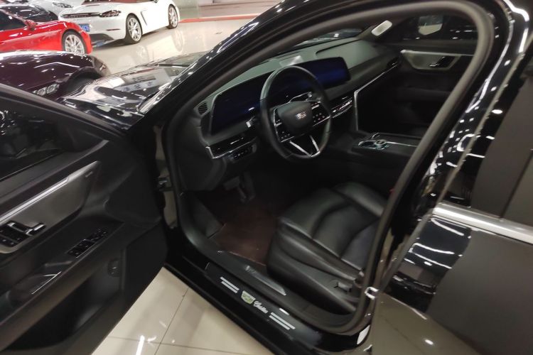 凯迪拉克CT6 2023款 28T 豪华型中控内饰20