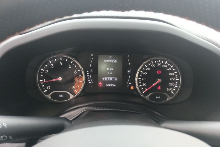 Jeep 自由侠 2017款 180T 自动动能版+局部细节14