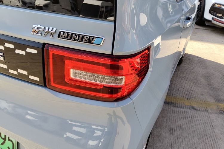 五菱汽车 宏光MINIEV 2020款 自在款 磷酸铁锂车身外观9