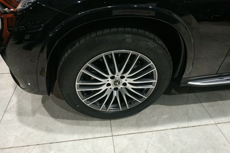 奔驰GLC 2024款 GLC 300 L 4MATIC 动感型 5座车身外观6007