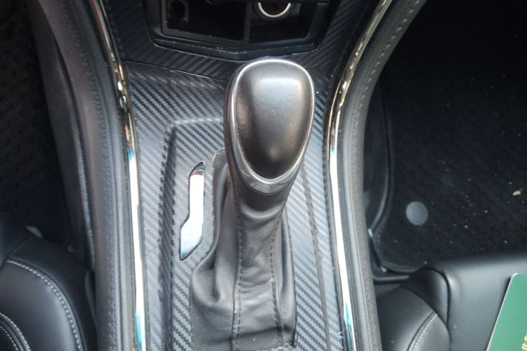 凯迪拉克ATS-L 2017款 28T 技术型中控内饰18