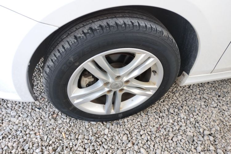 奔腾B30 2017款 1.6L 自动舒适型车身外观6002