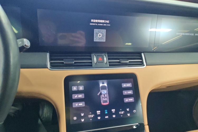 理想汽车 理想ONE 2021款 增程6座版中控内饰16