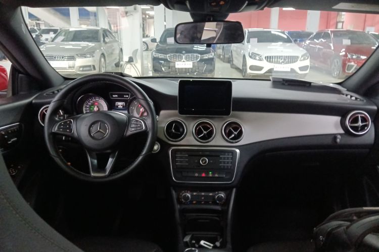 奔驰CLA 2015款 CLA 200中控内饰7002
