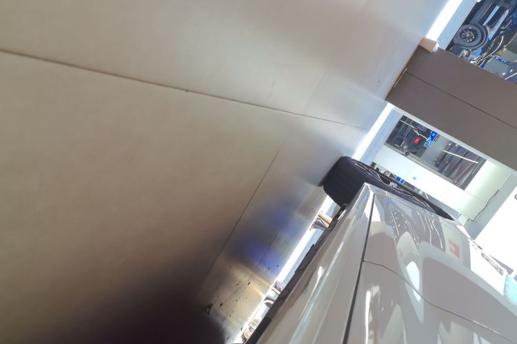 丰田 雷凌 2021款 双擎 1.8H E-CVT运动版局部细节9002