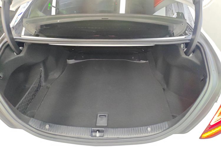 奔驰C级 2021款 C 200 L 时尚型运动版机舱底盘23