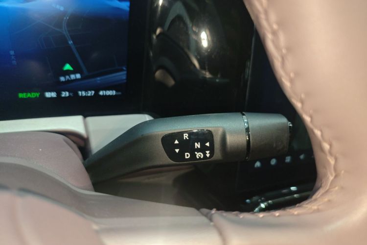 零跑汽车 零跑C11 2023款 增程 285智享版局部细节18