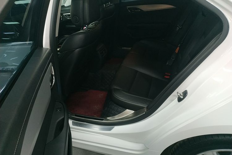 凯迪拉克ATS-L 2017款 28T 时尚型中控内饰7004