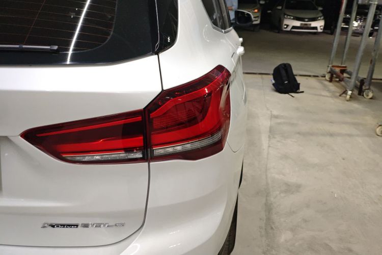 宝马X1新能源 2020款 xDrive30Le 尊享型车身外观6001