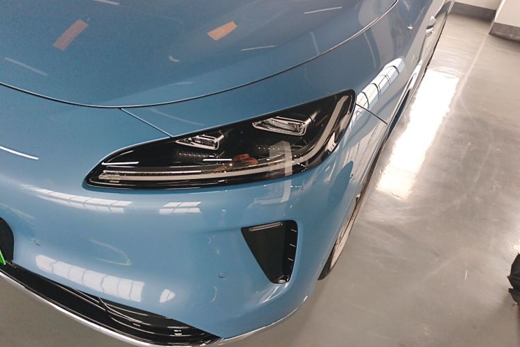 鸿蒙智行 尚界H5 2025款 增程 Max局部细节36