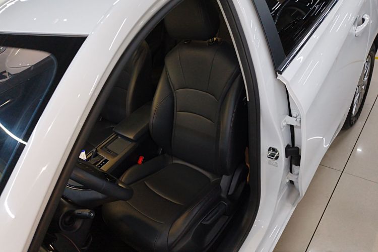 荣威i5 2023款 1.5L CVT豪华版局部细节19