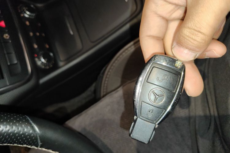 奔驰A级(进口) 2015款 A 200 时尚型中控内饰11