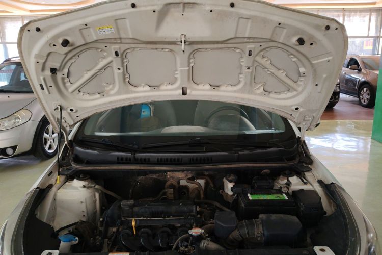 现代 瑞纳 2016款 1.4L 手动智能型GLS局部细节24