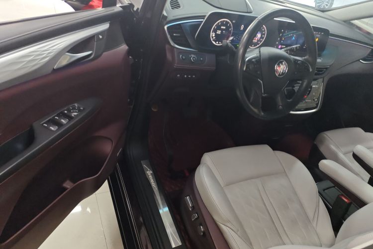 别克GL8 2022款 Avenir艾维亚 七座亲礼版中控内饰20