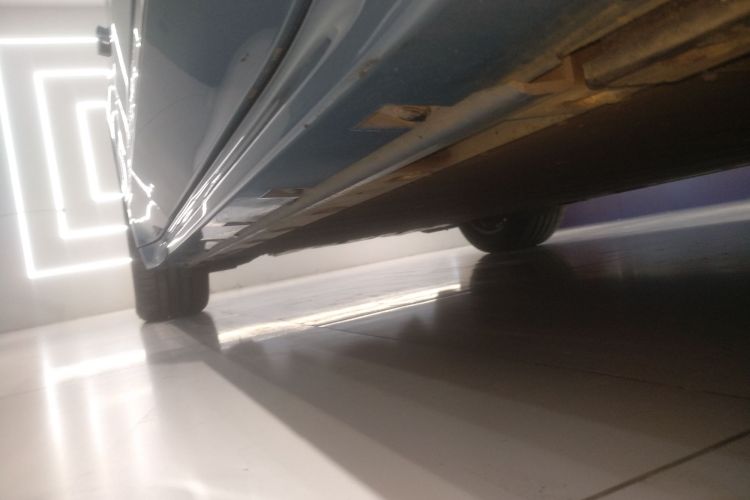 极氪001 2025款 WE版 100kWh 后驱局部细节9001