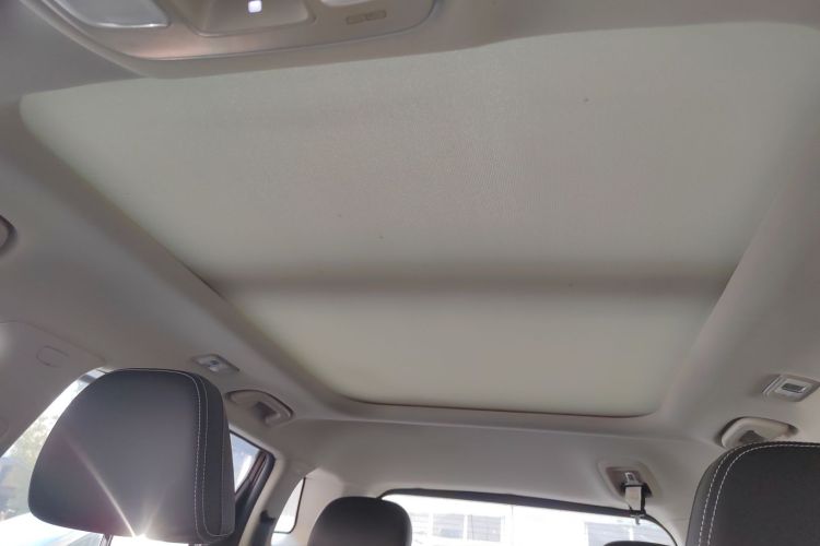 吉利汽车 博越 2016款 2.0L 手动智联型中控内饰22