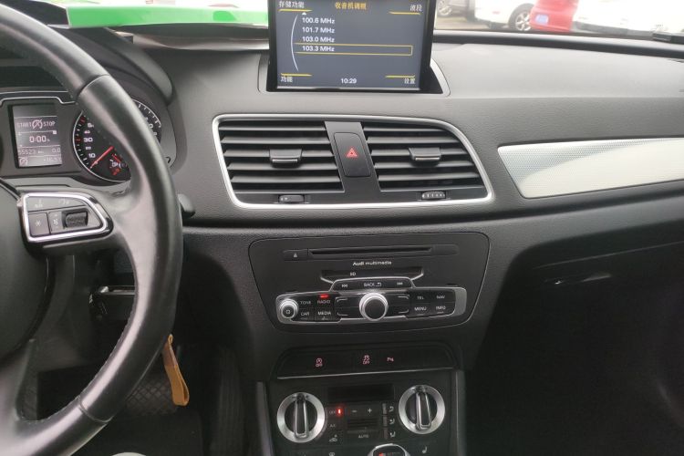 奥迪Q3 2015款 35 TFSI 舒适型局部细节16