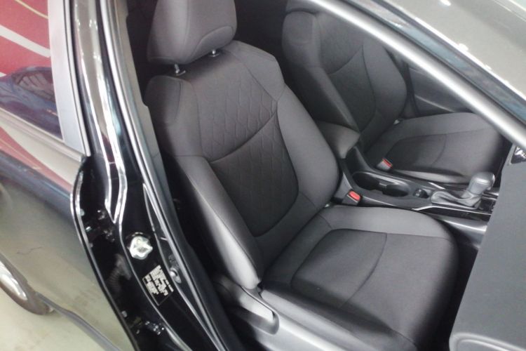 丰田 卡罗拉锐放 2024款 2.0L 精英版局部细节41