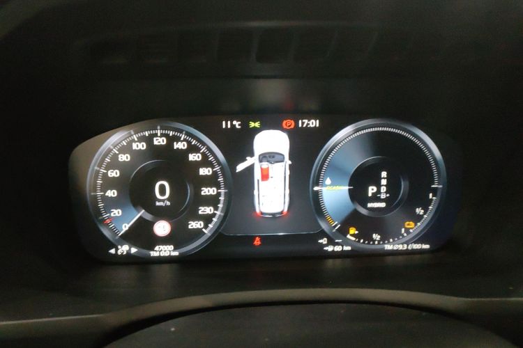 沃尔沃XC90新能源 2022款 E驱混动 T8 智尊豪华版 7座中控内饰14