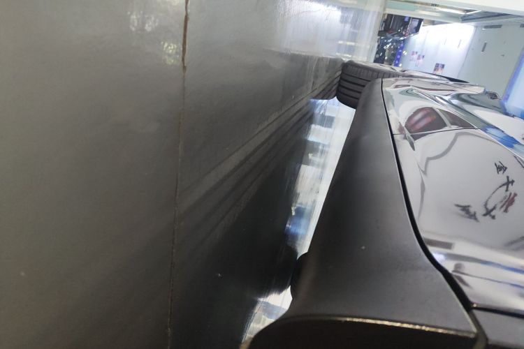 特斯拉 Model Y 2022款 改款 后轮驱动版局部细节9002