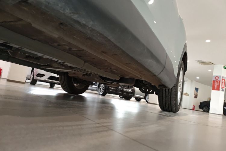 丰田 卡罗拉锐放 2023款 2.0L 精英版局部细节9002