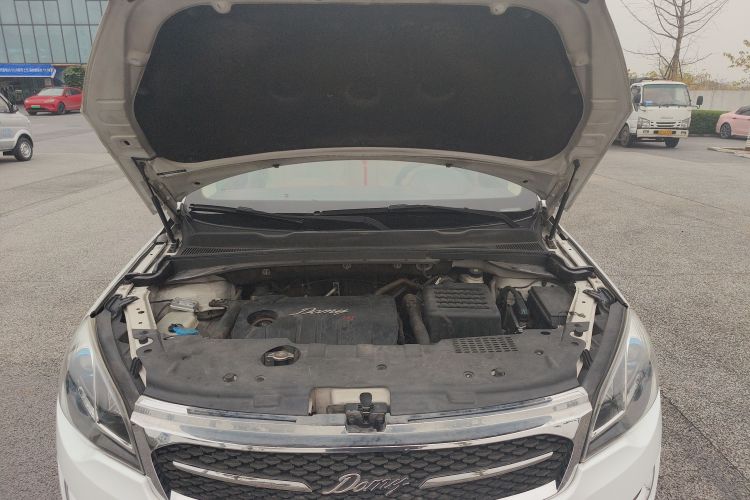 众泰 大迈X5 2017款 升级版 1.5T CVT地主型机舱底盘24