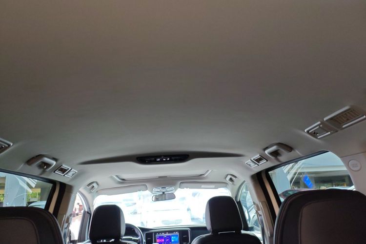 广汽传祺 传祺M8 2020款 领航款 390T 尊享版局部细节22