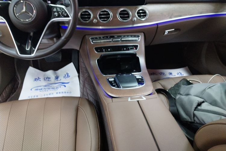 奔驰E级 2023款 改款 E 300 L 时尚型局部细节18