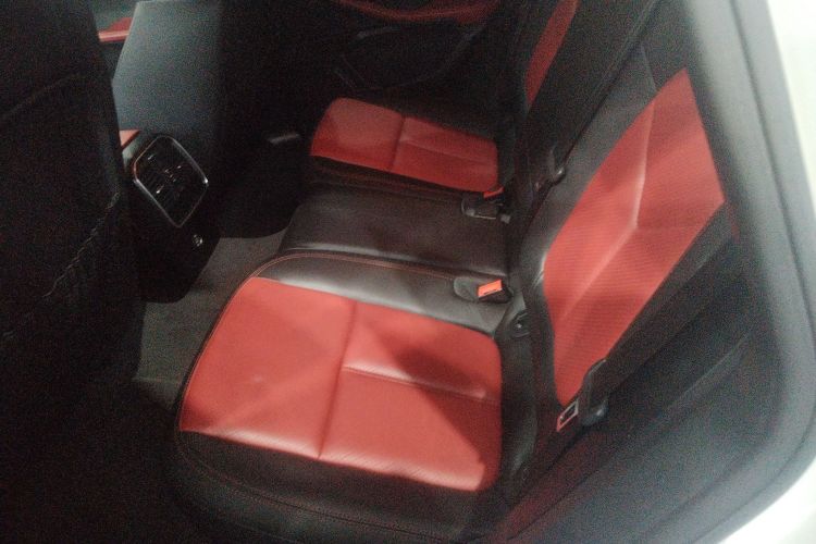 保时捷 2017款  Macan 2.0T中控内饰21