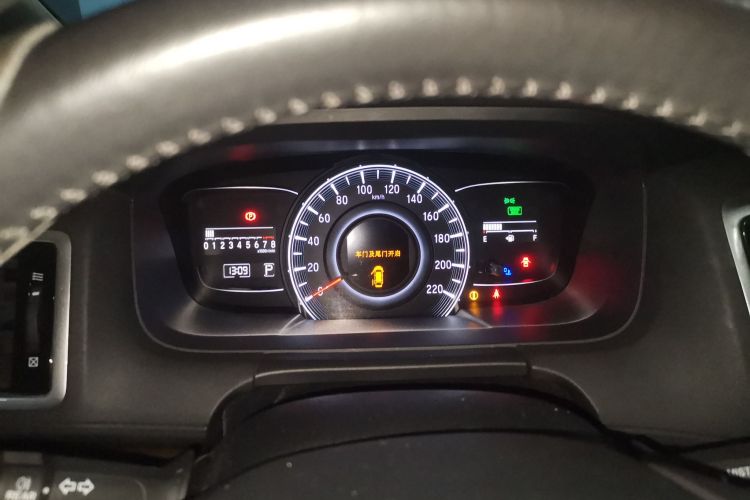 本田 奥德赛 2015款 2.4L 至尊版中控内饰14