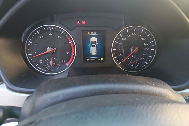 哈弗H6 2021款 运动版 1.5T 自动精英智联型 六边形格栅中控内饰15