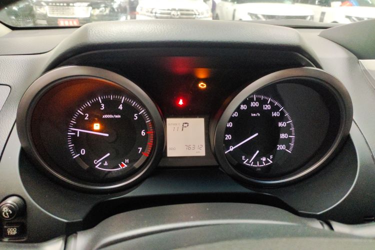 丰田 普拉多 2016款 2.7L 自动标准版局部细节14